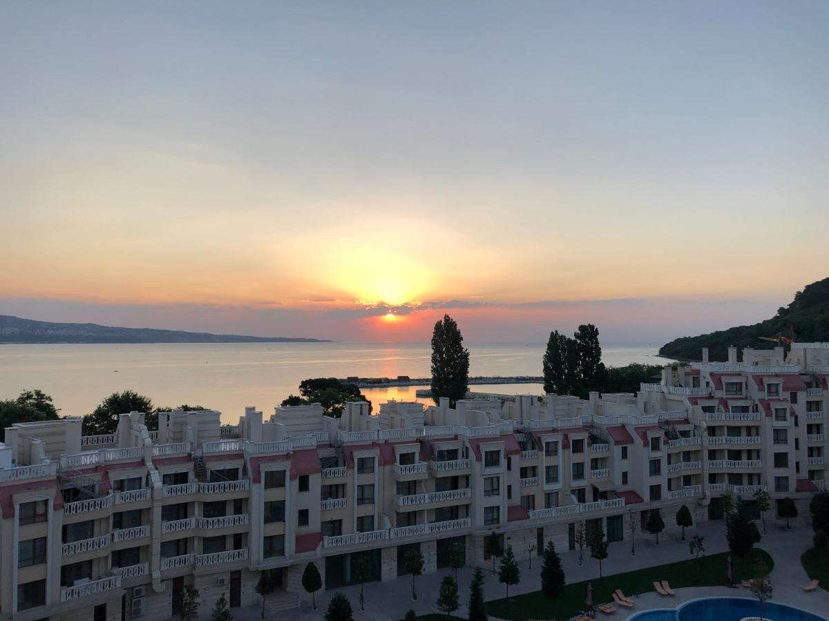 East From Paradise Apartment Varna Ngoại thất bức ảnh