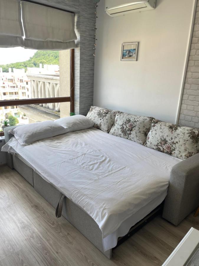 East From Paradise Apartment Varna Ngoại thất bức ảnh